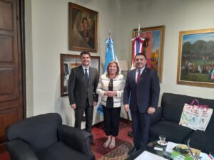 REUNIÓN CON CÓNSUL DE PARAGUAY (3)