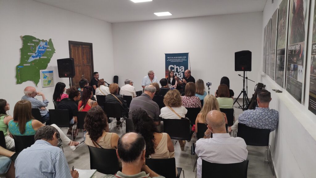 PRESENTACIÒN DE LIBRO (1)