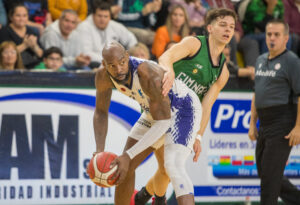 40 Temporadas - Liga Nacional 2023_24 - Reclasificacion - Juego 2 - Gimnasia CR (0) v Regatas (1)